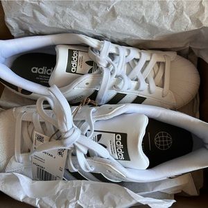 Adidas superstar
